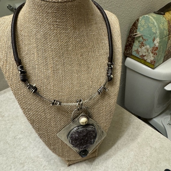 substantial sterling silver amethyst Druzy  Heart leather choker - Picture 6 of 7